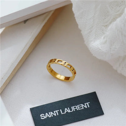 Vintage French Hollow Chain Twist Ring Women'S Fashion Personality Party Ring Simple Titanium Steel Jewelry 18K Gold Plated
